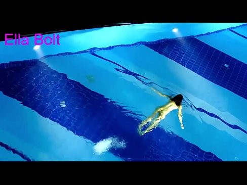 ❤️ എനിക്ക് കാണുന്നത് നിർത്താൻ കഴിയില്ല, ELLA BOLT റിസോർട്ട് പൂളിൽ നഗ്നയായി നീന്തുന്ന യുവ സുന്ദരിയെ പിടികൂടി ❤️  ലൈംഗികത  ഞങ്ങളിൽ% ml.trysex.ru% ❤